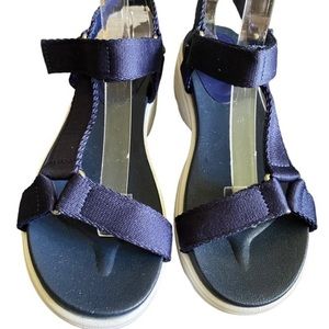 Journee Collection Varro Sandals Women’s Size 7 Navy Blue Adjustable Straps